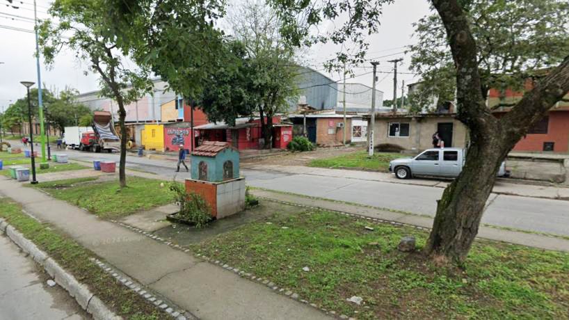 Atacaron a machetazos a un matrimonio en plena calle y dos hermanos quedaron presos